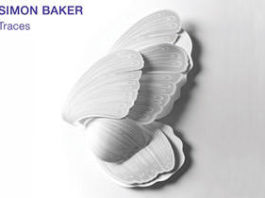 Traces by Simon Baker - cover album