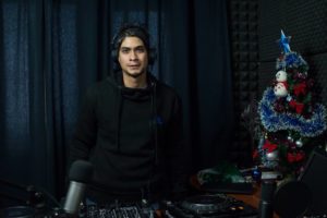 K-Mel in studioul RadioDEEA