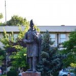 Statuia lui Liviu Vasilica 2