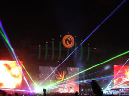 main stage - Neversea