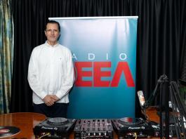 Vasile Bănescu, membru CNA, în studioul Radio DEEA