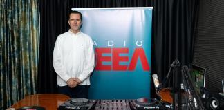 Vasile Bănescu, membru CNA, în studioul Radio DEEA