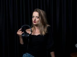 DJane AMNESICO în studioul Radio DEEA