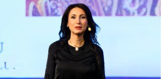 Carmen Târnoveanu, invitată la DEEA Spotlight – Conferințele Binelui privesc spre noi ediții